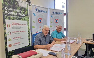 Signature d’une convention entre l’Association des Maires des Pyrénées Atlantiques et les Communes forestières des Pyrénées Atlantiques.